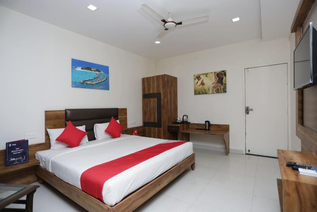 Hotel Rajmohan Palace Gwalior Bagian luar foto
