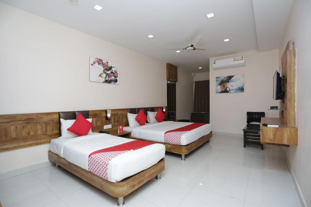 Hotel Rajmohan Palace Gwalior Bagian luar foto